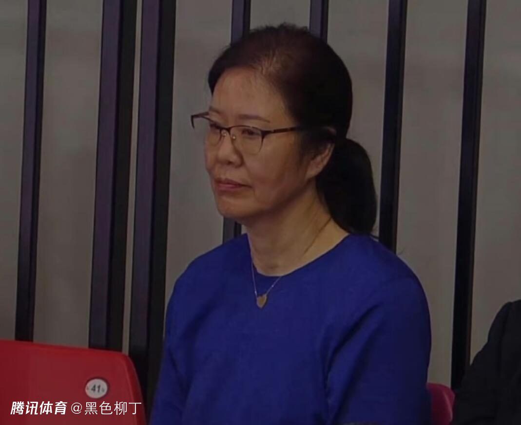 “巴萨董事会告诉他，不要把这几名球员排除在名单之外，没有人会得到轮休。